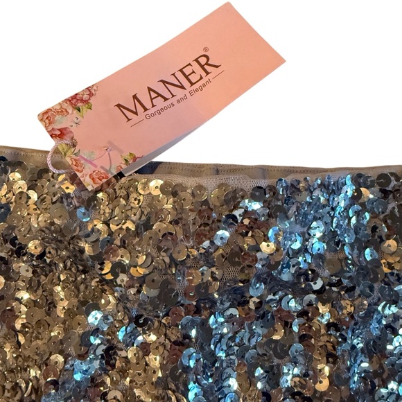 Silver Sequin Mini Skirt | Size L | Party • Cocktail • NYE - Picture 4 of 6